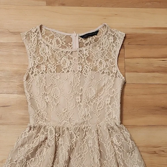 ZARA WOMAN Tan color  Lace Sleeveless Dress, Sz S - Picture 2 of 12